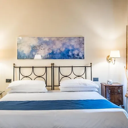 Hotel Palazzo Squarcialupi