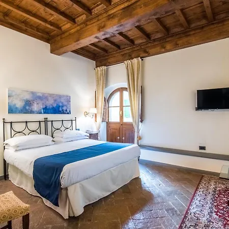 Palazzo Squarcialupi Hotel 4*