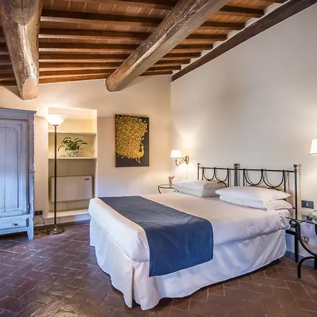 Palazzo Squarcialupi Hotel