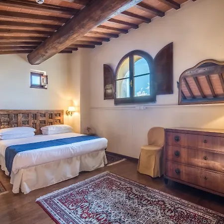 Palazzo Squarcialupi Hotel 4*